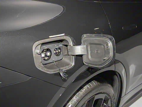 2025�� 702 �������� Ultra