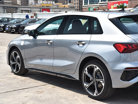 2023�� Sportback 35 TFSI ����òʰ�