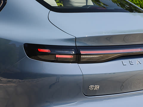 2025�� 550������