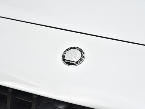 2025�� AMG C 43 4MATIC ���нγ� �ر��