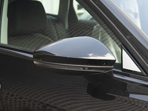 2025�� allroad quattro 55 TFSI ��̽�ռ�