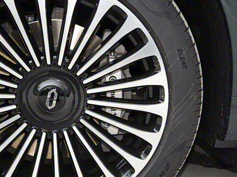 2025�� ���� Ultra�� 100kWh 5����