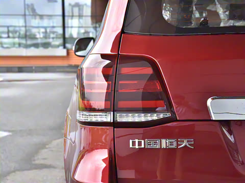 2023�� 4.6L V8 �캽��