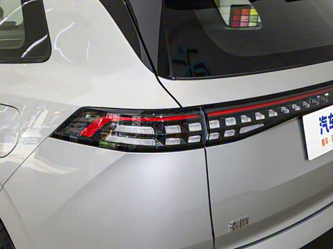 2025�� 210Max���Ȱ� 5��