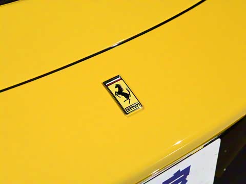 2020�� Spider 3.9T V8