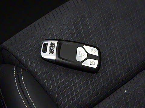 2023�� Avant 40 TFSI ����������