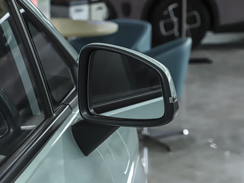 2025�� Plus 510 ������