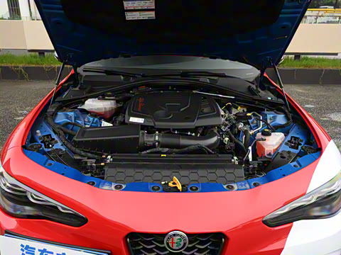 2025�� 2.0T 280HP ��ͨ���¾���