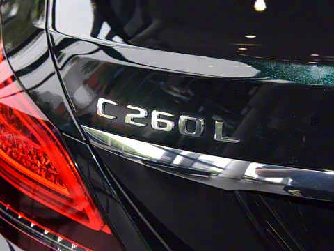 2020�� �Ŀ� C 260 L �˶���