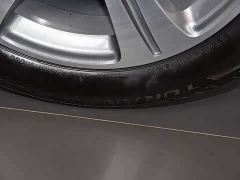 2020�� �Ŀ� C 260 L �˶���