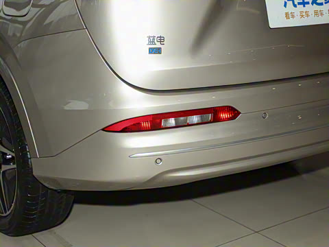 2023�� 1.5L DE-i 110KM�콢�� 5��