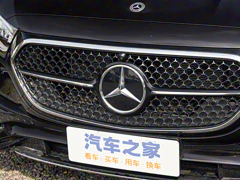 2025�� �Ŀ� E 260 L �˶���