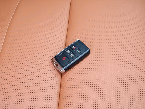 2021�� XFL 2.0T P300 �����콢�˶���