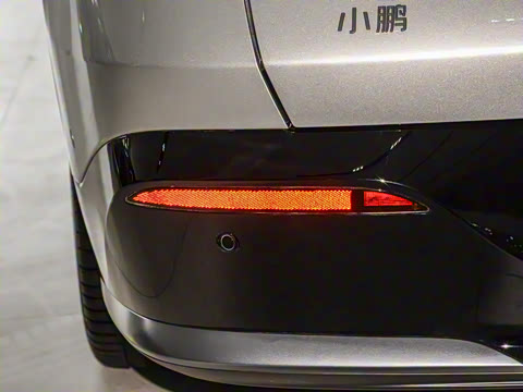 2025�� 702 �������� Max