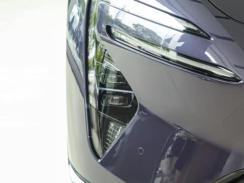 2025�� Max�����