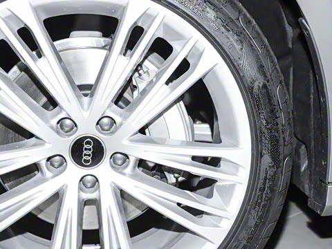 2025�� 45 TFSI quattro ������