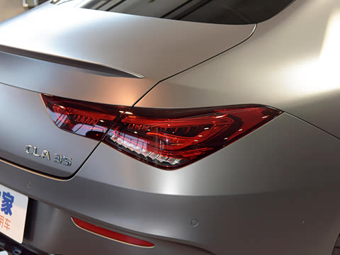 2021�� AMG CLA 35 4MATIC