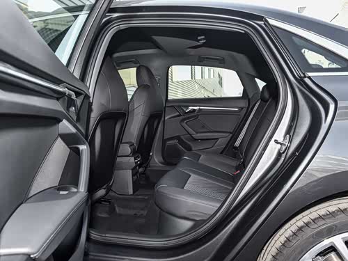 【图】奥迪a3 2024款 a3l limousine 35 tfsi 时尚致雅型报价_图片