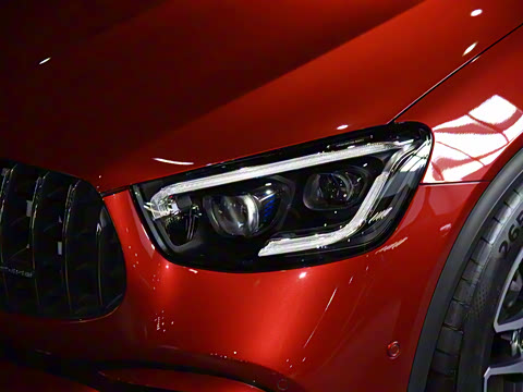 2020�� AMG GLC 63 4MATIC+  ����SUV