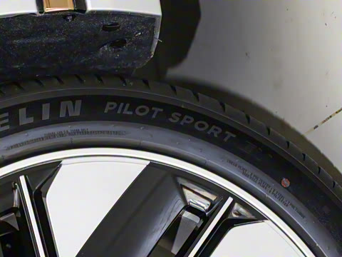 2025�� 210Max���Ȱ� 5��