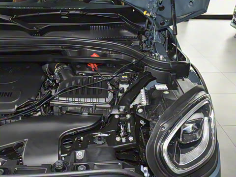 2022�� 1.5T COOPER ALL4 ���ͼ�