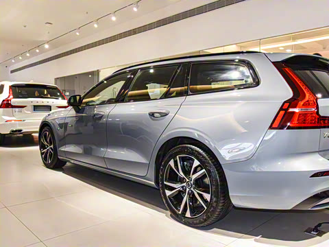 2023�� B5 ��Զ�˶���