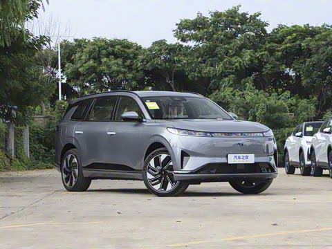 2025�� 636Ultra���Ȱ� 5��