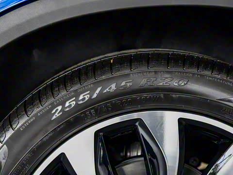 2018�� GLC 260 4MATIC ����SUV