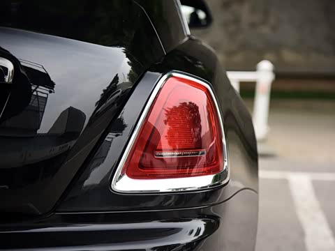 2017�� 6.6T Black Badge Edition