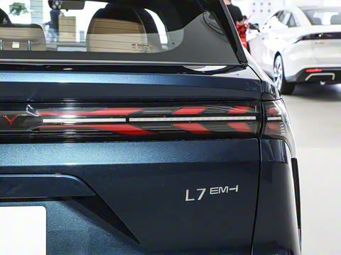 2025�� EM-i 115km ̽����