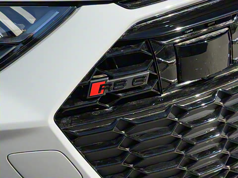 2023�� RS 6 4.0T Avant