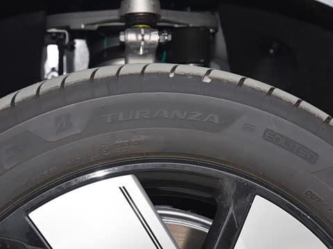 2025�� 650������ Max