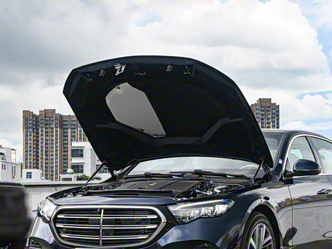 2025�� �Ŀ� E 300 L ʱ����