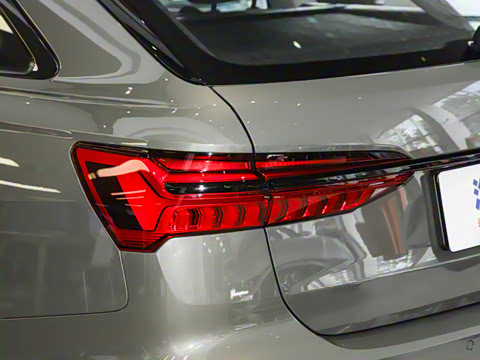 2025�� Avant 45 TFSI ��̽�ռ�