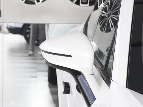 2025�� �Ŀ� Max ���̰�