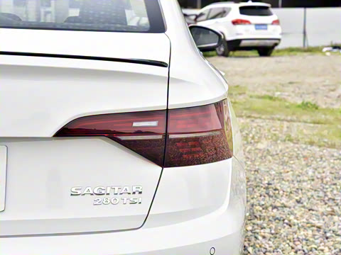 2021�� 280TSI DSG R-Line������