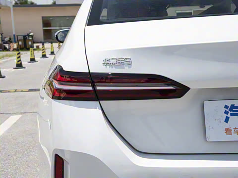 2025�� 525Li M�˶���װ