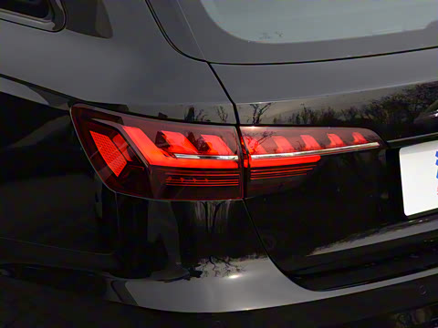 2023�� Avant 40 TFSI ����������