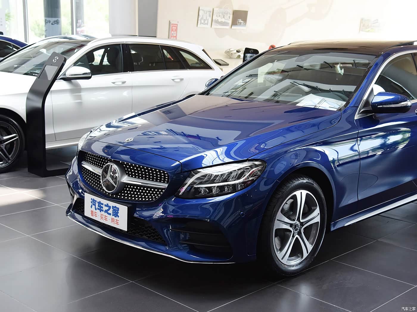 260 l 运动版此配置为选装,请以实车为准奔驰c级  2020款 改款 c 260