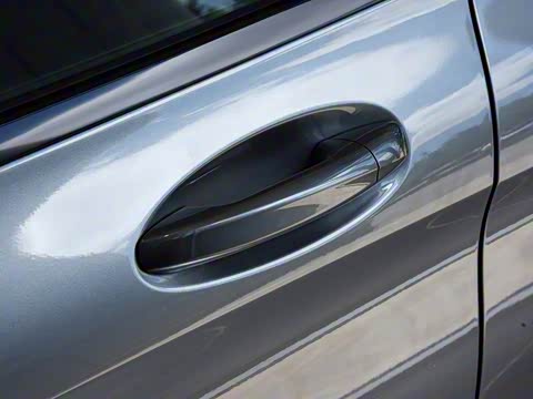 2020�� �Ŀ� C 260 �˶���