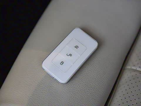 2018�� DM 2.0T ȫʱ�������������� 7�� ��V