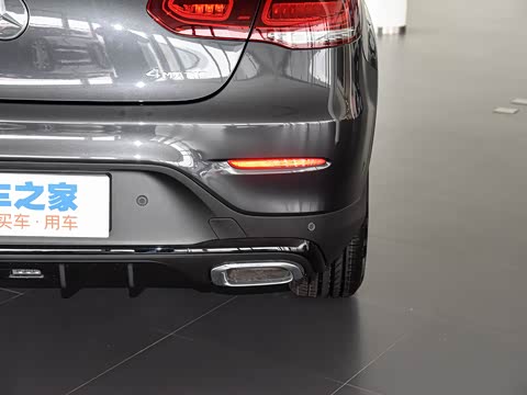 2020�� GLC 260 4MATIC ����SUV