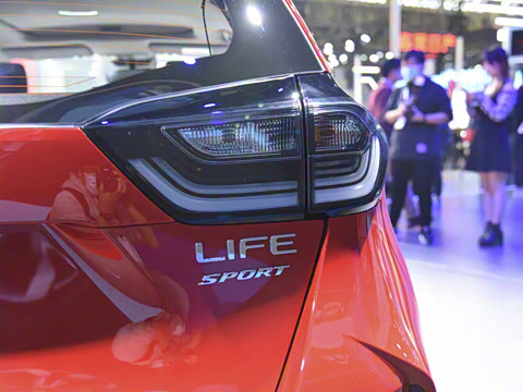 2021�� 1.5L CVT SPO-SS�鶯��