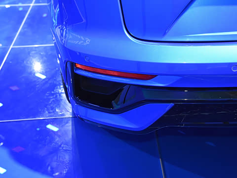 2022�� EcoBoost 245 ST-Line