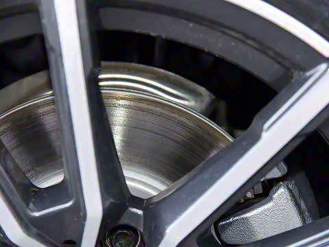 2020�� �Ŀ� 325i M�˶���װ