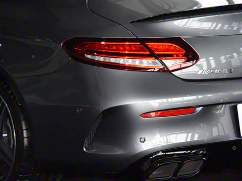 2021�� AMG C 63 ���ܳ�