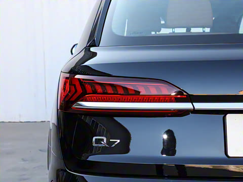 2021�� 55 TFSI quattro S line�����