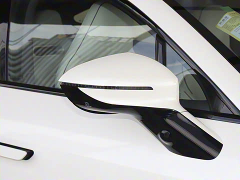 2025�� �Ŀ� Max ���̰�