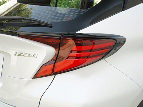 2021�� 2.0L �ȳ۰�