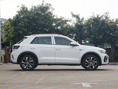 2025�� �Ŀ�� 300TSI DSG���������